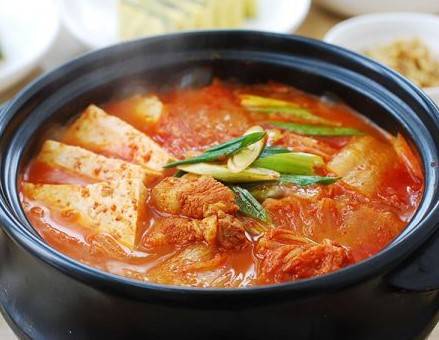 M17.Pork Kimchi Jjigae(김치찌게,猪肉泡菜汤)